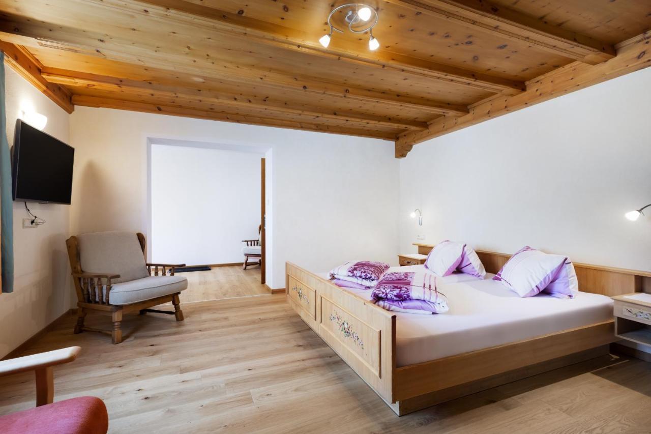 Chavalatsch Hotel Tubre